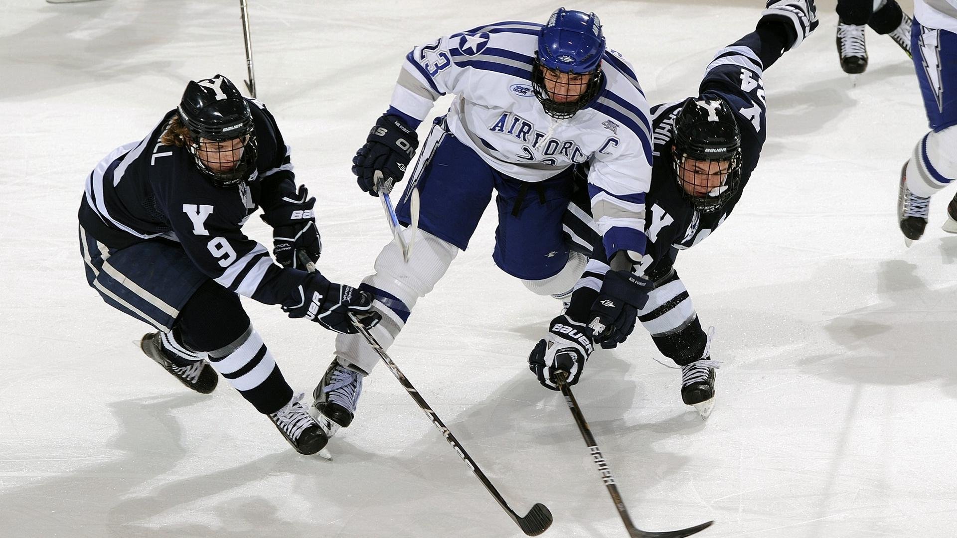 塔图姆终场一剑封喉，篮网决胜局险胜上海锁定荣耀